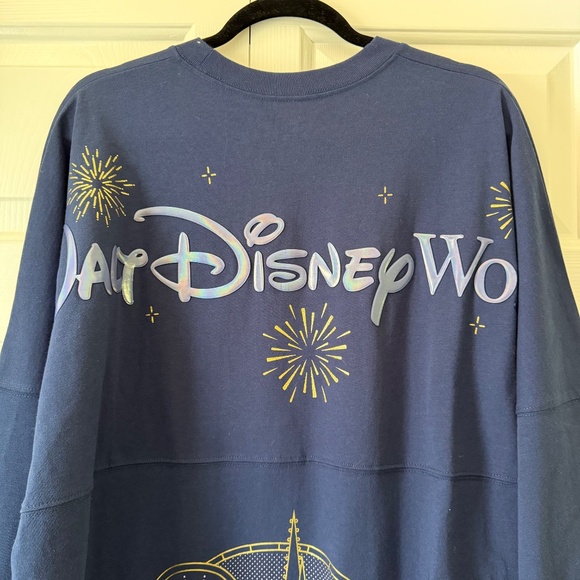 2025 Disney Parks WDW Magic Kingdom Castle Spirit Jersey Fireworks Purple 2X NEW - Picture 5 of 5